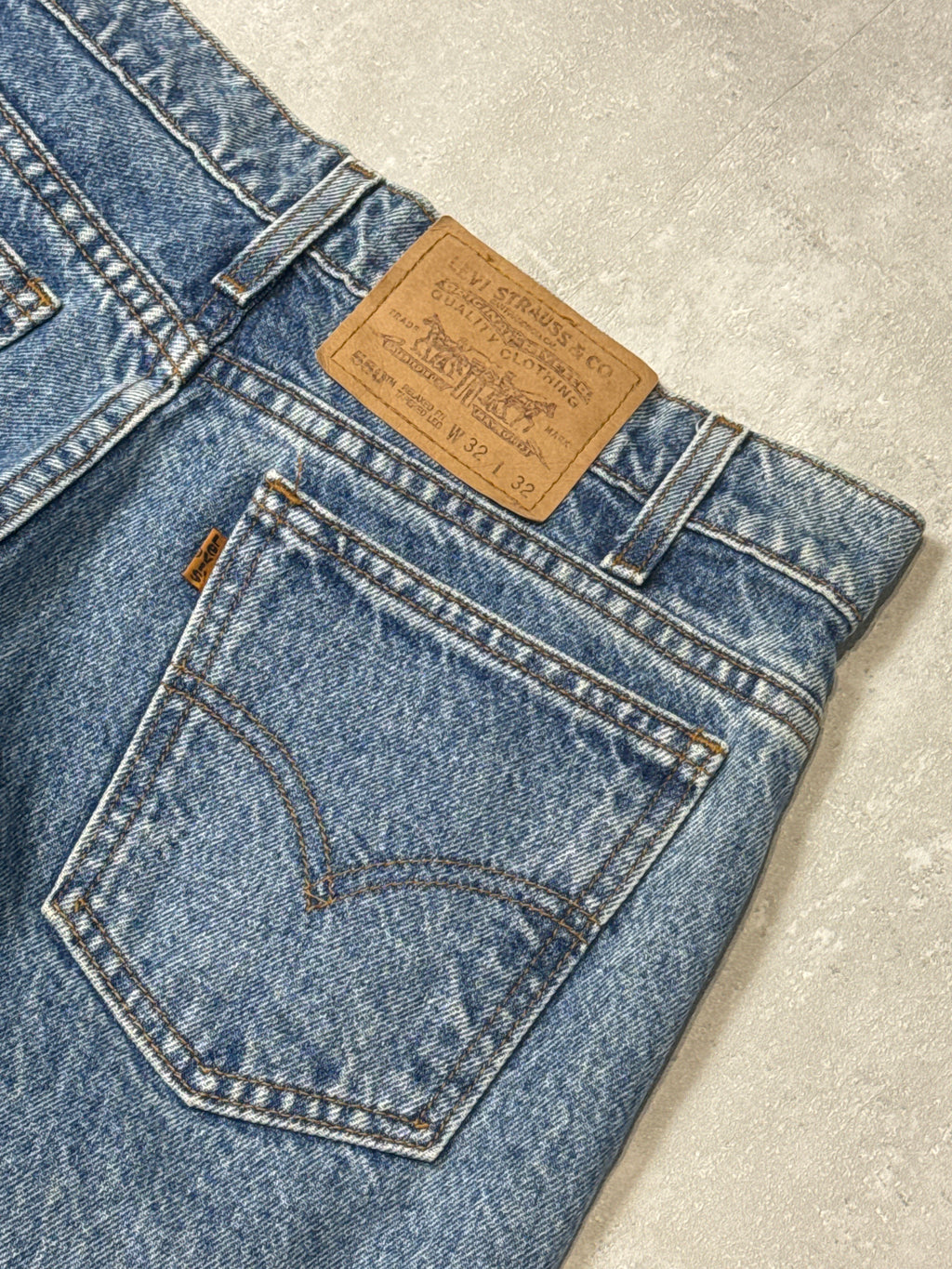 Levis Orange’ Tab 550